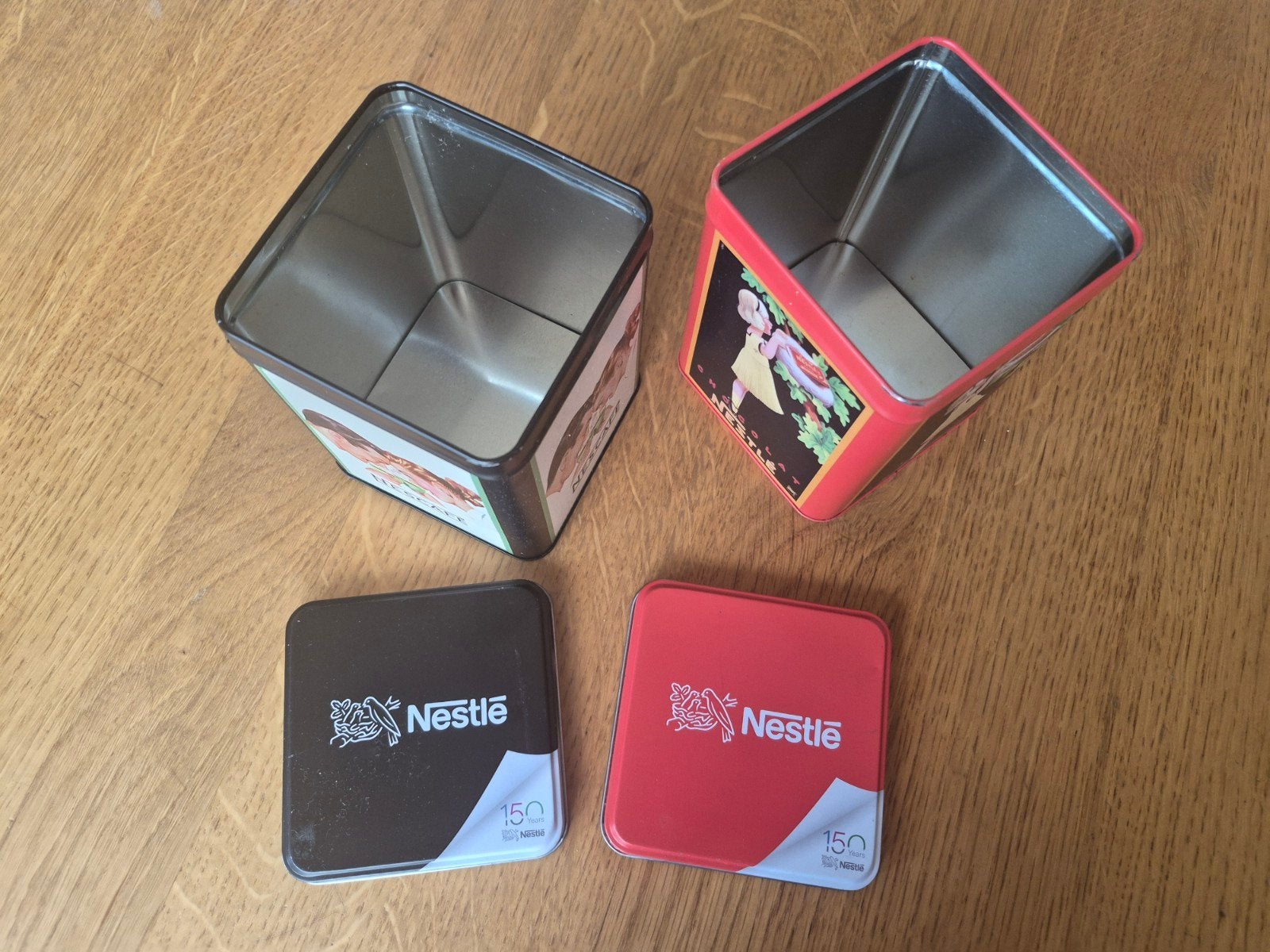 Set van 2 vintage Nestlé blikken - Nescafé en Chocolat, Verzamelen, Ophalen of Verzenden