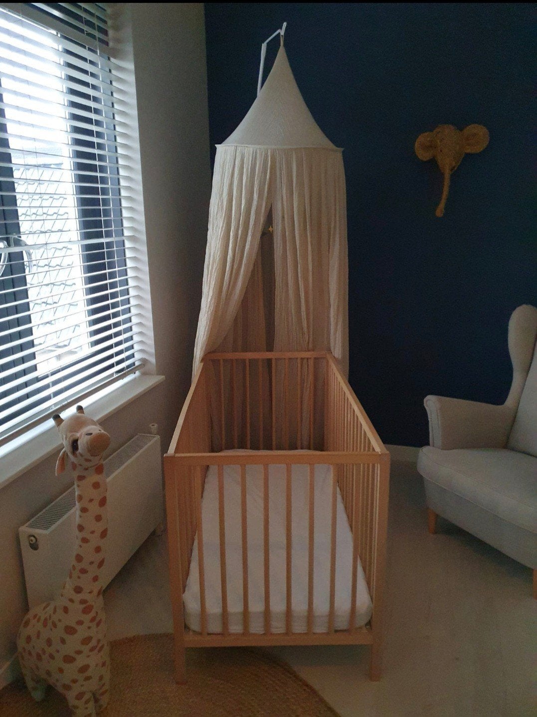 IKEA SNIGLAR ledikant en HIMLAVALV 3D matras 60x 120cm, Ophalen, Zo goed als nieuw