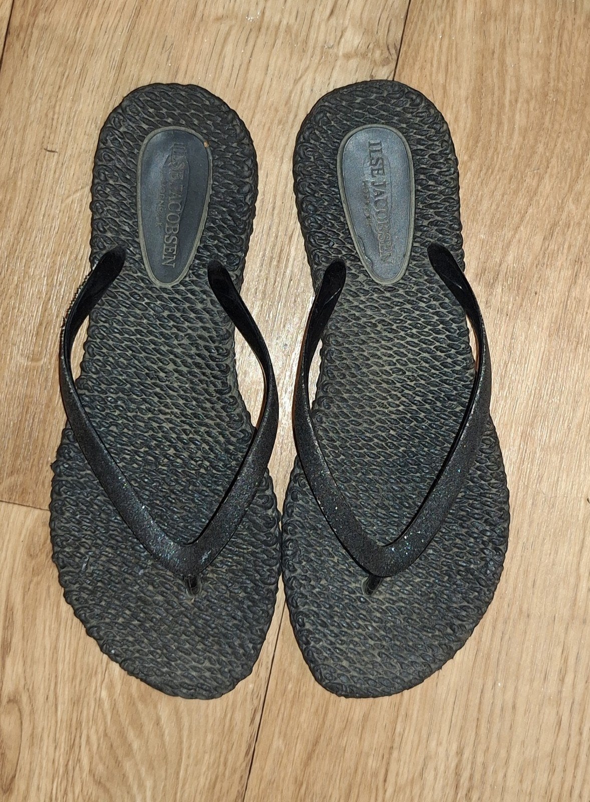 Zwarte Ilse Jacobsen slippers maat 38, Kleding | Dames, Slippers, Zwart, Ophalen of Verzenden, Ilse Jacobsen