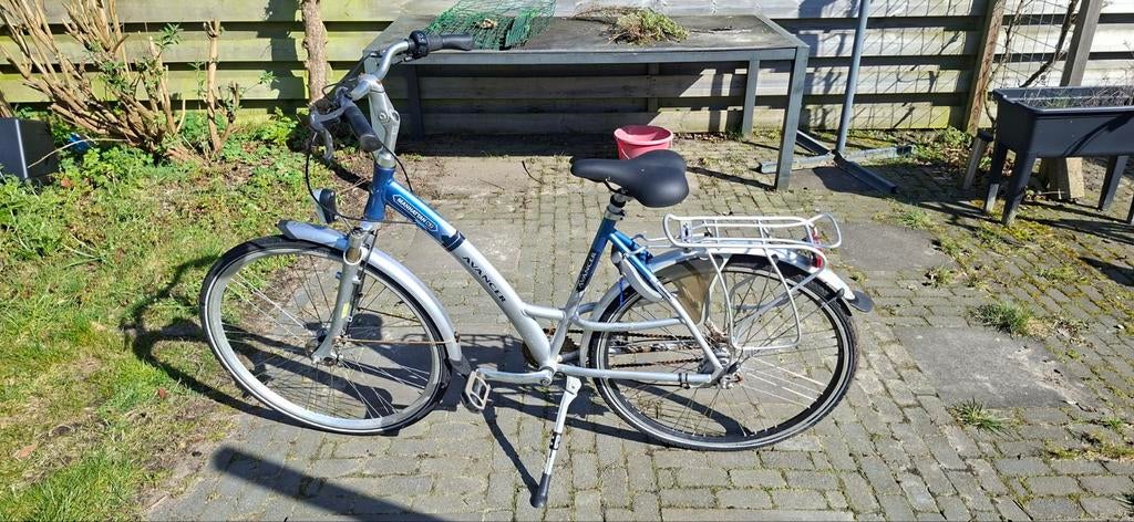 Avancer Manhattan damesfiets met batterij verlichting, Fietsen en Brommers, Fietsen | Dames | Damesfietsen, Gebruikt, Versnellingen