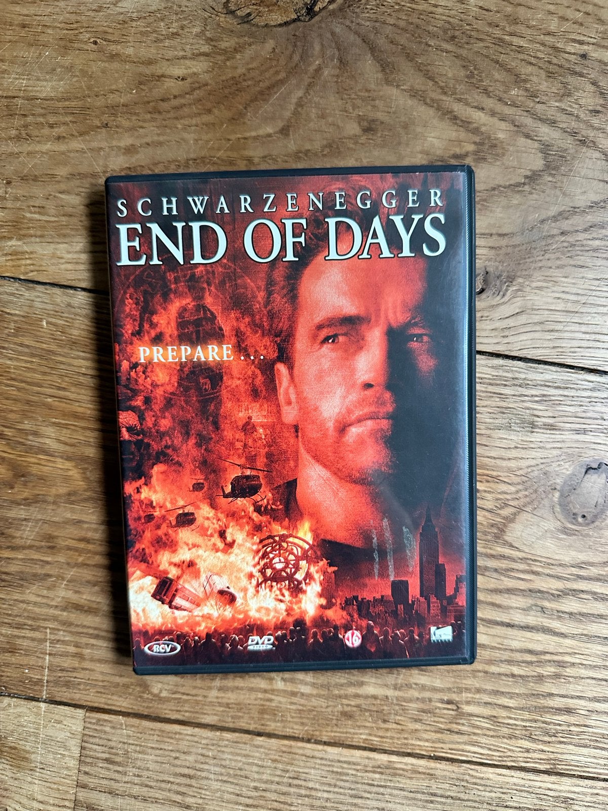 End of Days DVD - Actiethriller met Schwarzenegger, Vanaf 16 jaar, Ophalen of Verzenden, Gebruikt, Actiethriller