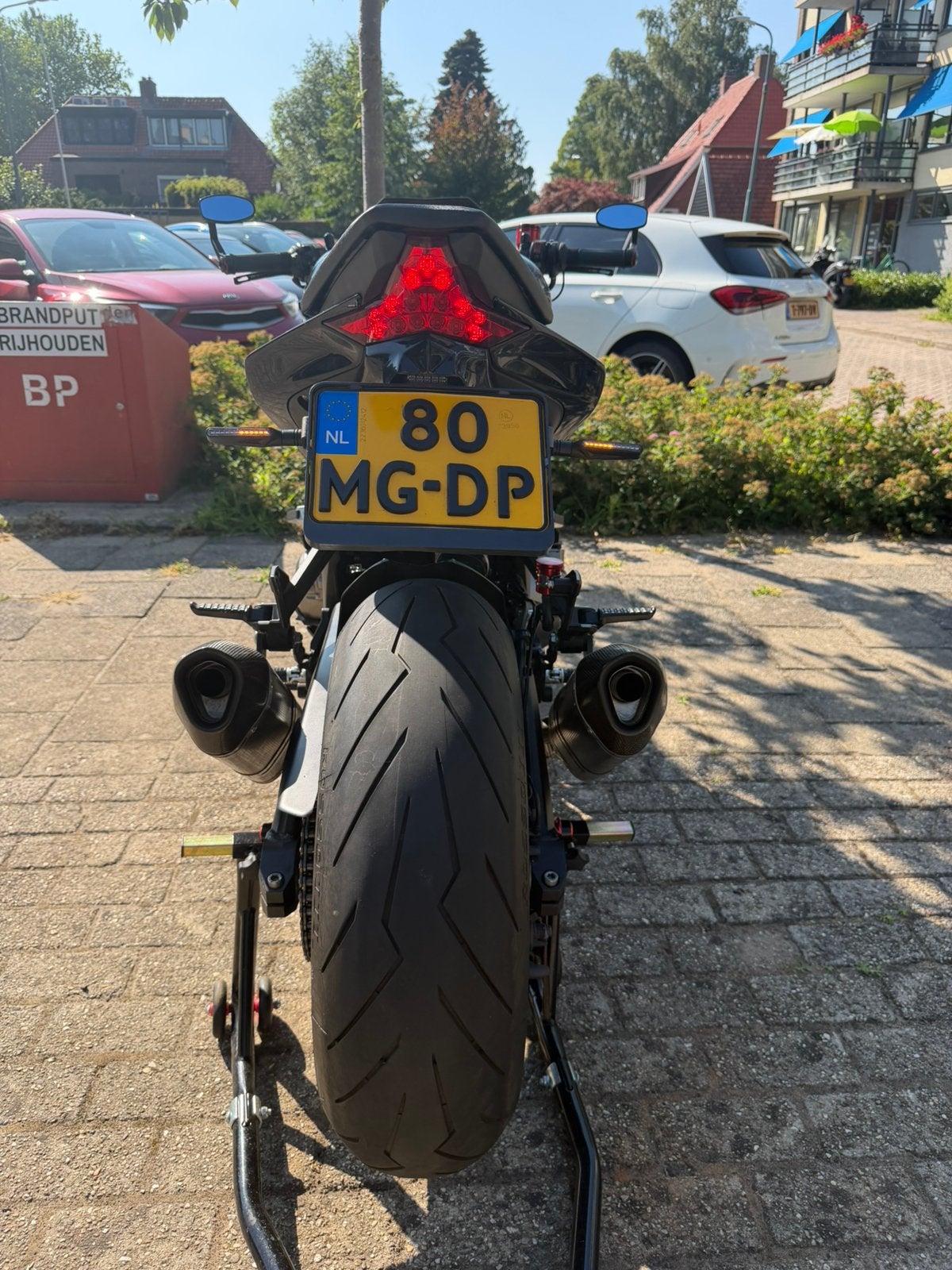 Kawasaki Z1000 –21.587 km – Volledig Akrapovič systeem, Ophalen