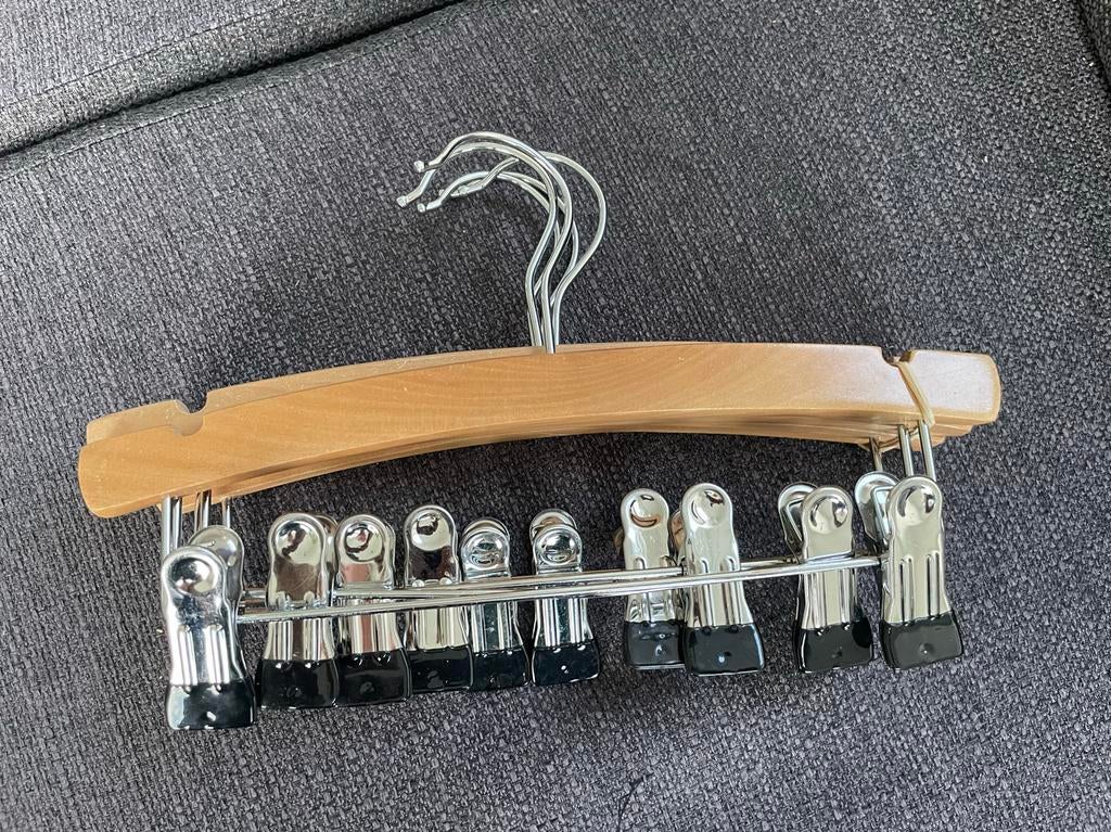 Houten kledinghangers met klemmen baby (5 stuks), Kinderen en Baby's, Babykleding | Overige, Gebruikt, Jongetje of Meisje, Ophalen of Verzenden