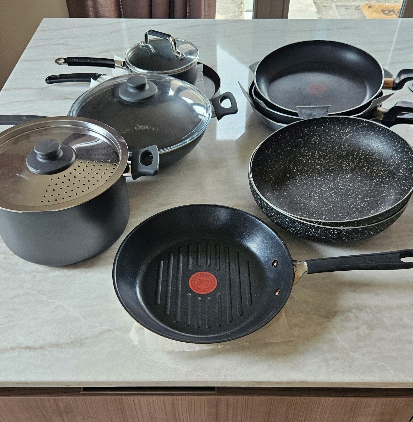 10x Diverse pannen - Tefal, grillpan, koekenpannen, kookpan, Ophalen, Antiaanbaklaag, Aluminium, Pannenset