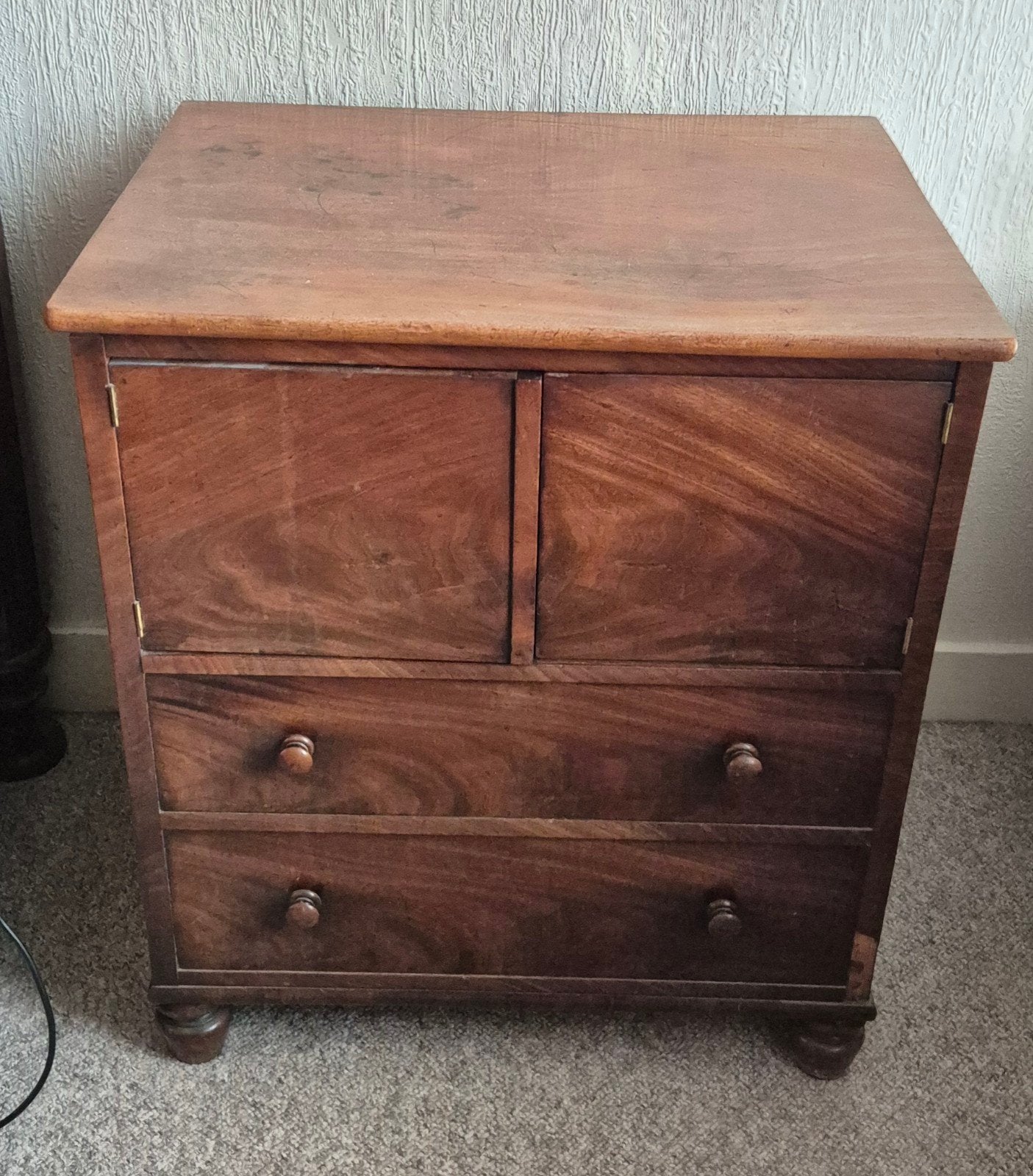 Antieke commode met verborgen pot/toilet, Ophalen