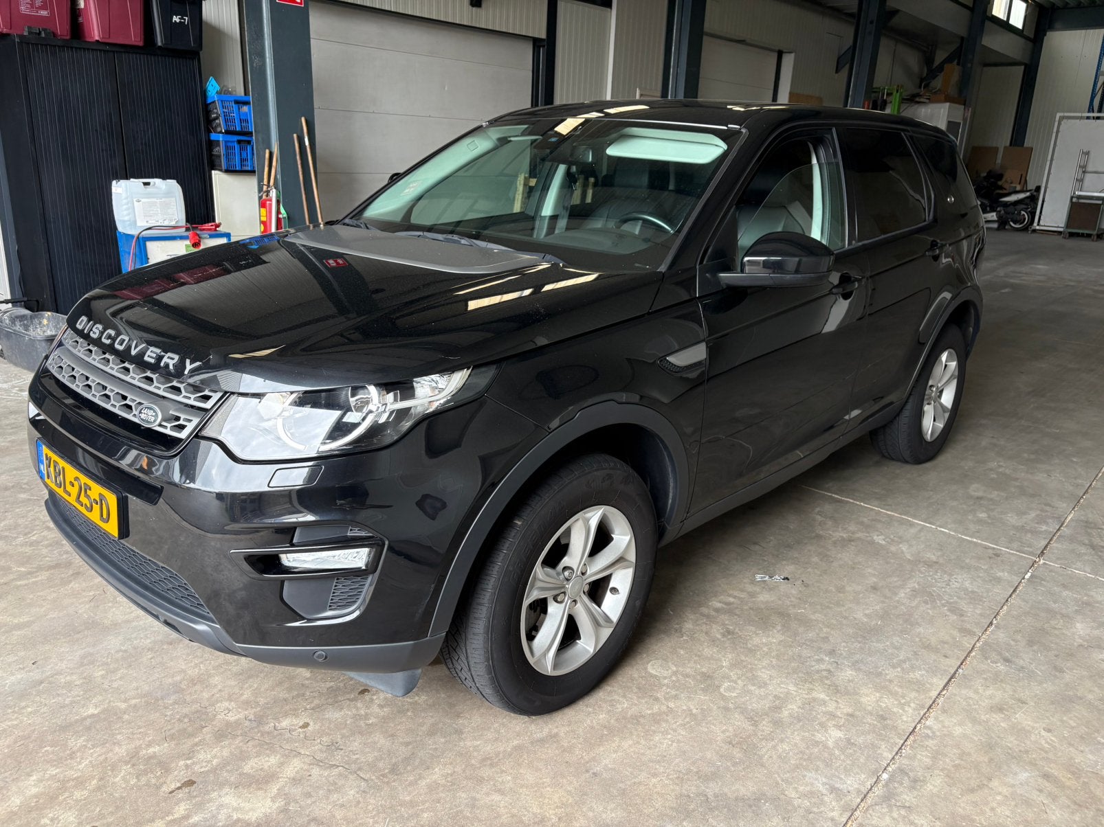 Land Rover Discovery Sport 2.0 TD4 Autom 4WD Aut9 2018 Zwart, Auto's, Automaat, 4 cilinders, 179 pk, Zwart