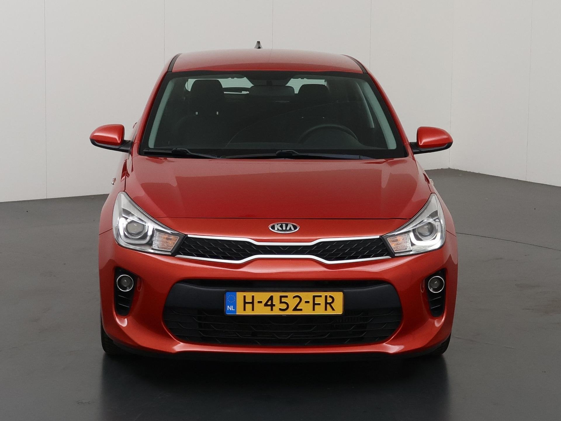 Kia Rio 1.0 TGDI DynamicLine | Navigatie | Parkeercamera | C, Auto's, Voorwielaandrijving, Gebruikt, Euro 6, 1055 kg