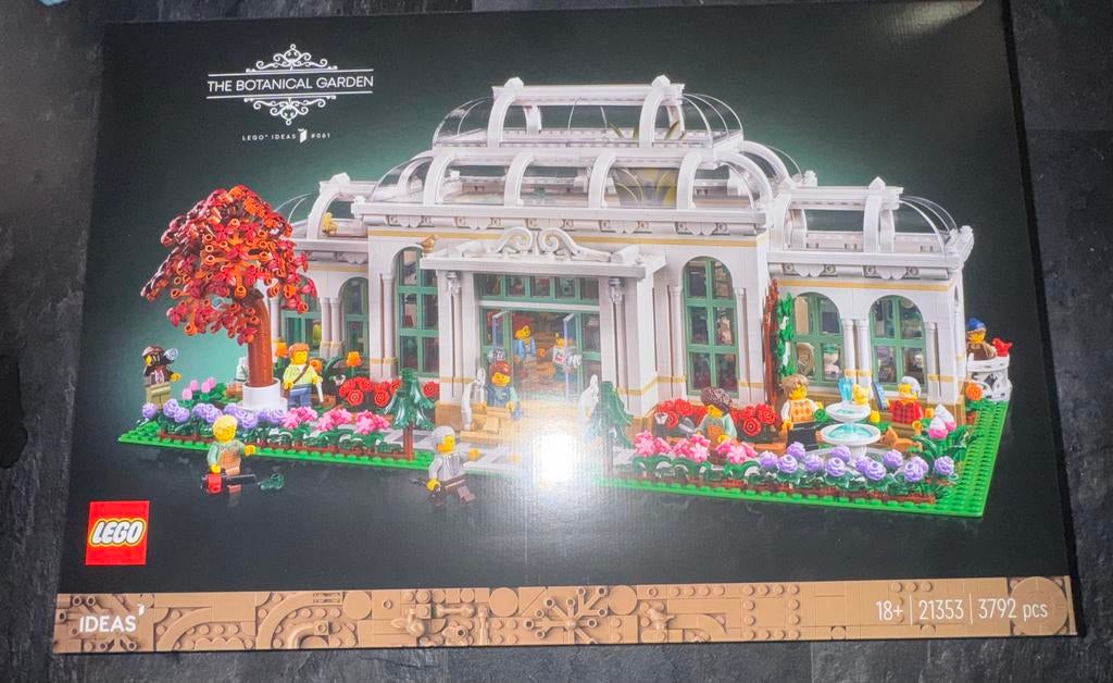 Lego Ideas 21353 The Botanical Garden (18+), Lego, Nieuw, Ophalen of Verzenden, Ideas