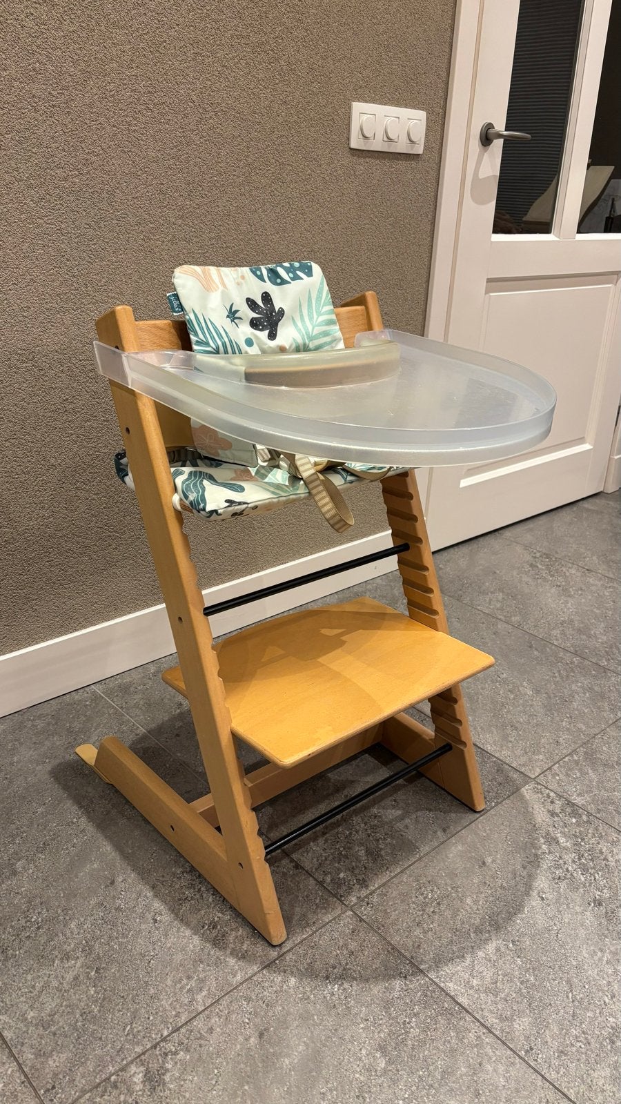 Stokke Tripp Trapp kinderstoel met baby set, Ophalen, Zo goed als nieuw, Meegroeistoel, Aanschuifbaar