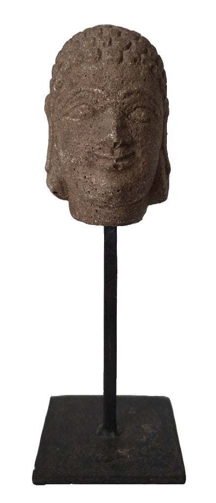 Beeldhouwwerk op staander., Antiek en Kunst, Overige onderwerpen, Buste, 20 - 50 cm, Steen of Keramiek