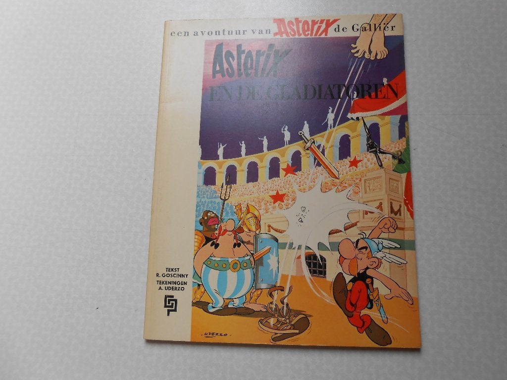 asterix en obelix 5 asterix en de gladiatoren 1968 1ste dr., Eén stripboek, Ophalen of Verzenden, Zo goed als nieuw, Goscinny - Uderzo