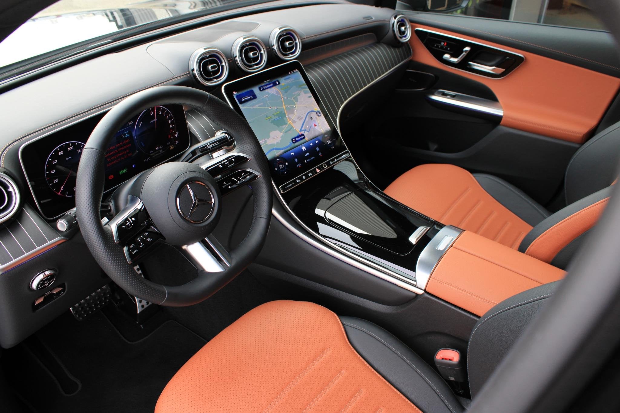 Mercedes-Benz GLC-Klasse 300e 4M AMG Pano | Memory | Bruin L, Auto's, Mercedes-Benz, Automaat, Gebruikt, Euro 6, 4 cilinders