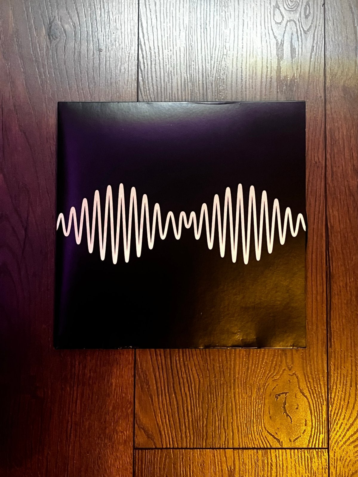 Arctic Monkeys - AM LP (Cover beschadigd, plaat z.g.a.n.), Ophalen of Verzenden, 2010 - 2019, Gebruikt, 12 inch