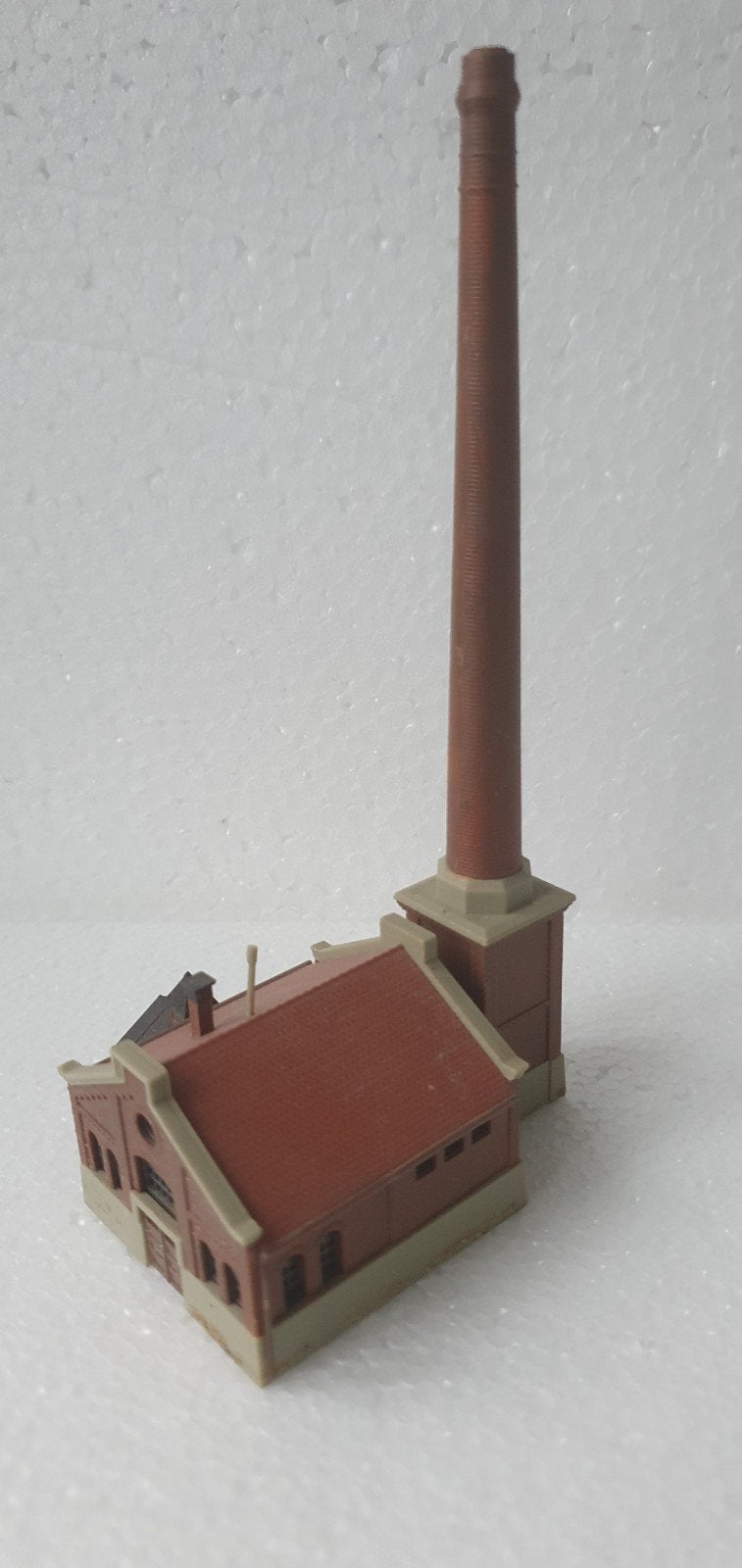 Kibri N spoor ketelhuis met haard 37224, Overige merken, Gebruikt, Gelijkstroom of Wisselstroom, Brug, Tunnel of Gebouw