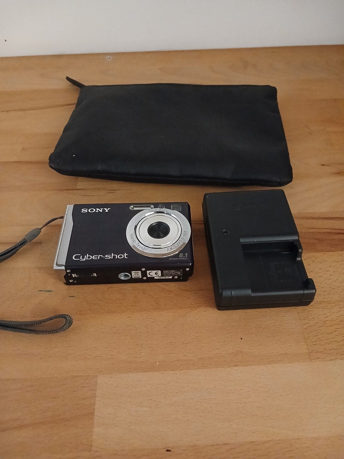 Sony Cyber-shot DSC-W90 Compactcamera met accessoires, Audio, Tv en Foto, Ingebouwde flitser, Accu, Ophalen of Verzenden, Zo goed als nieuw