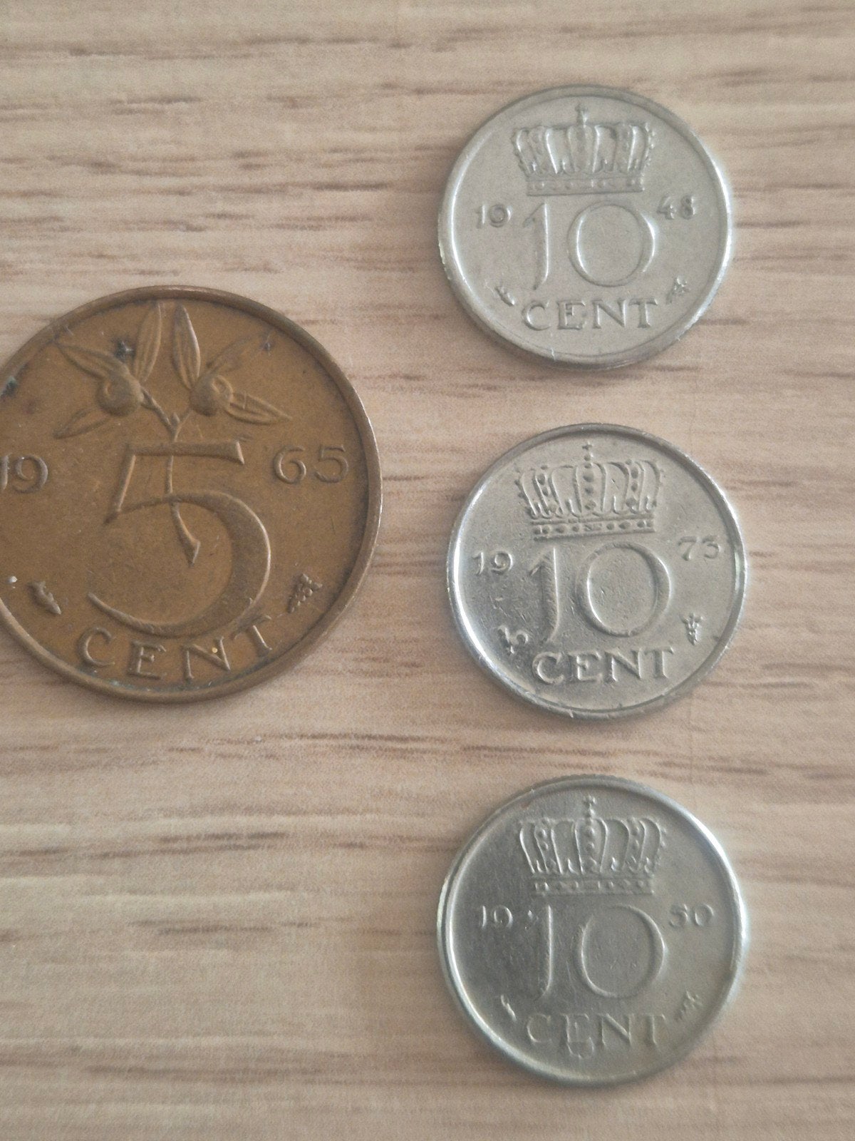 10 gulden cent uit 1948, 1973 en 1950, 5 guldencent uit 1965, Ophalen of Verzenden, Koningin Juliana