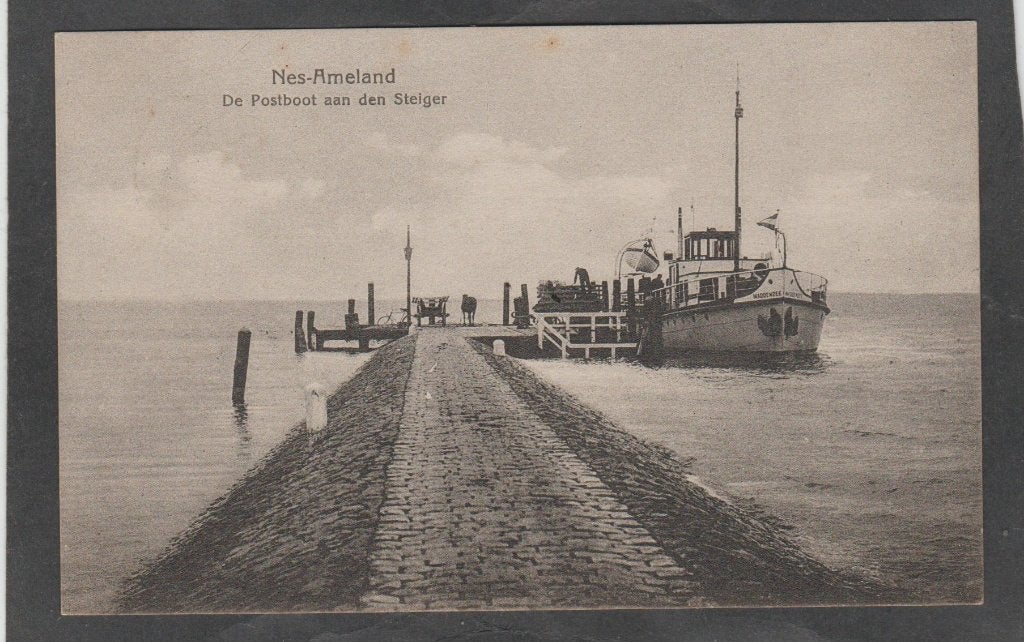 ameland nes de postboot aan de steiger, Verzenden, 1920 tot 1940, Gelopen, Waddeneilanden