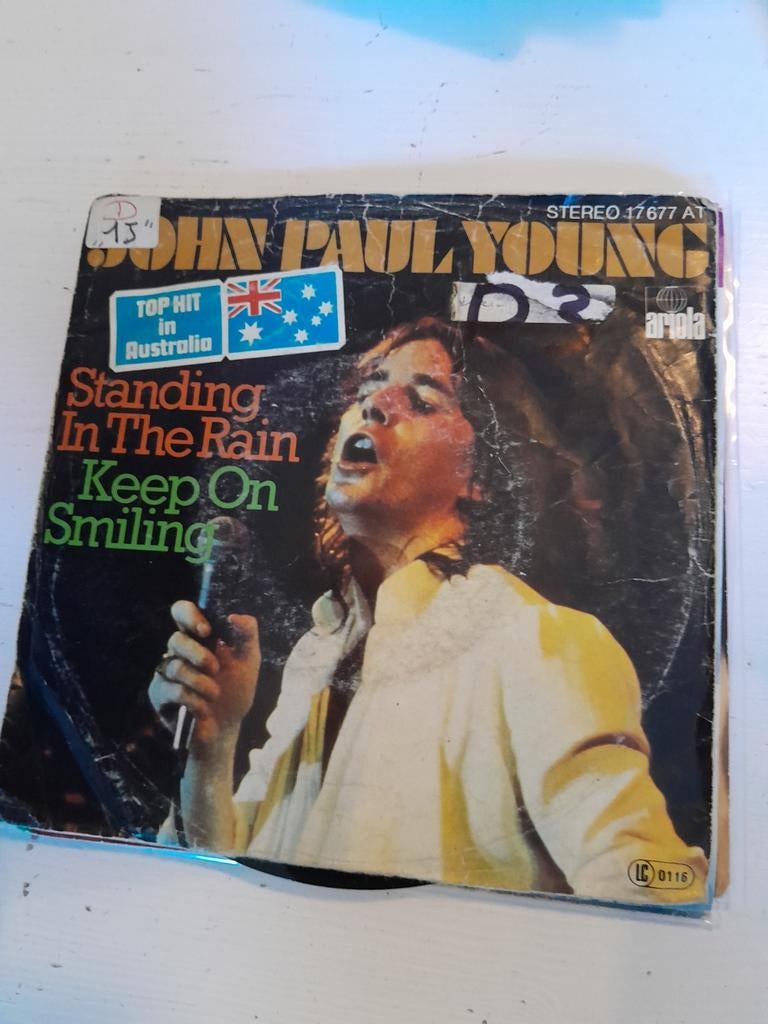 John paul young 7inch standing in the rain, Ophalen of Verzenden, Zo goed als nieuw, Pop
