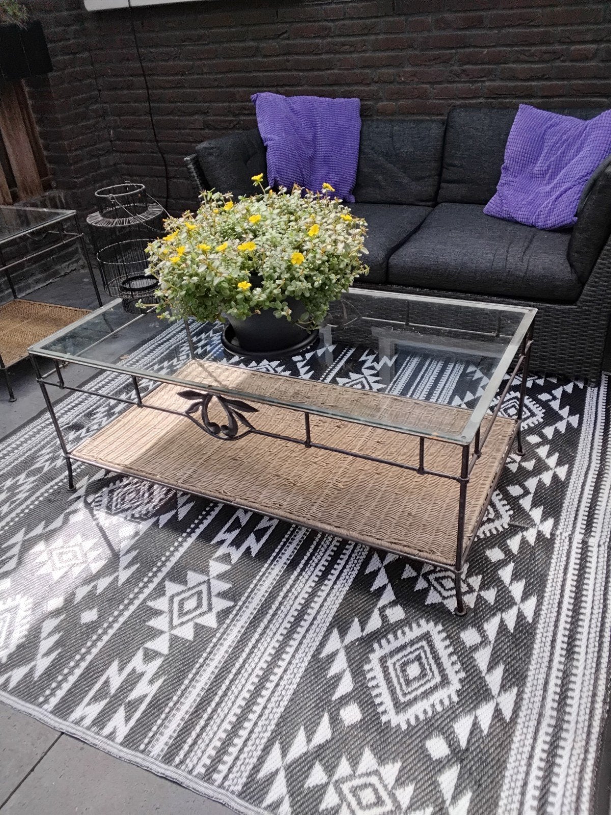Glazen salontafels met rotan plank en metalen frame, Ophalen, Minder dan 45 cm, Gebruikt, Glas