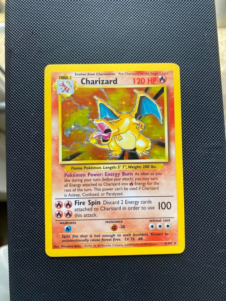 Charizard Pokémon kaart 4/102 Holo Base Set, Ophalen of Verzenden, Gebruikt, Losse kaart, Foil