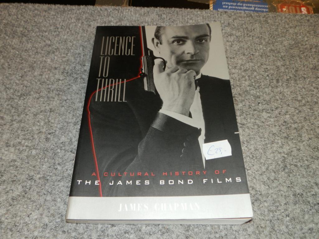 Licence to thrill a cultural history of the james bond films, Boeken, Ophalen of Verzenden