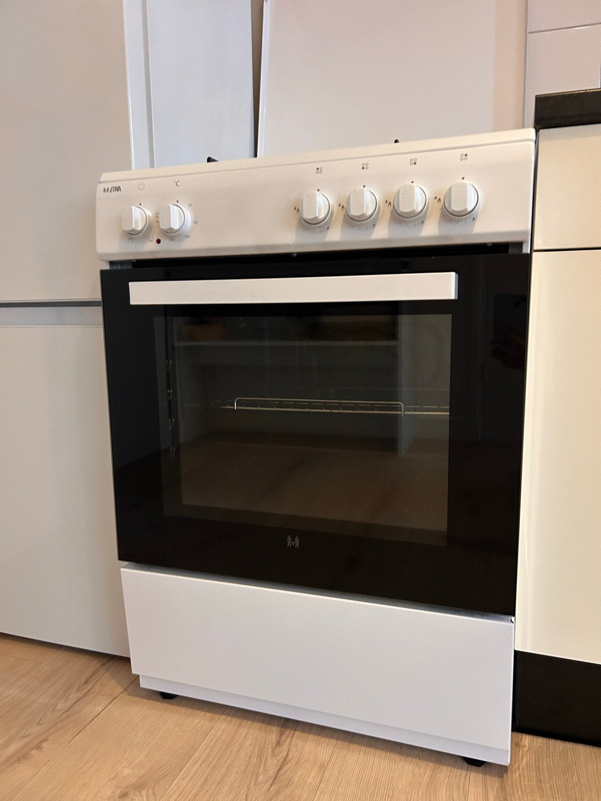 Etna Vrijstaand Gasfornuis met Oven - Wit, Witgoed en Apparatuur, Fornuizen, Ophalen, 60 cm of meer, 4 kookzones, Zo goed als nieuw