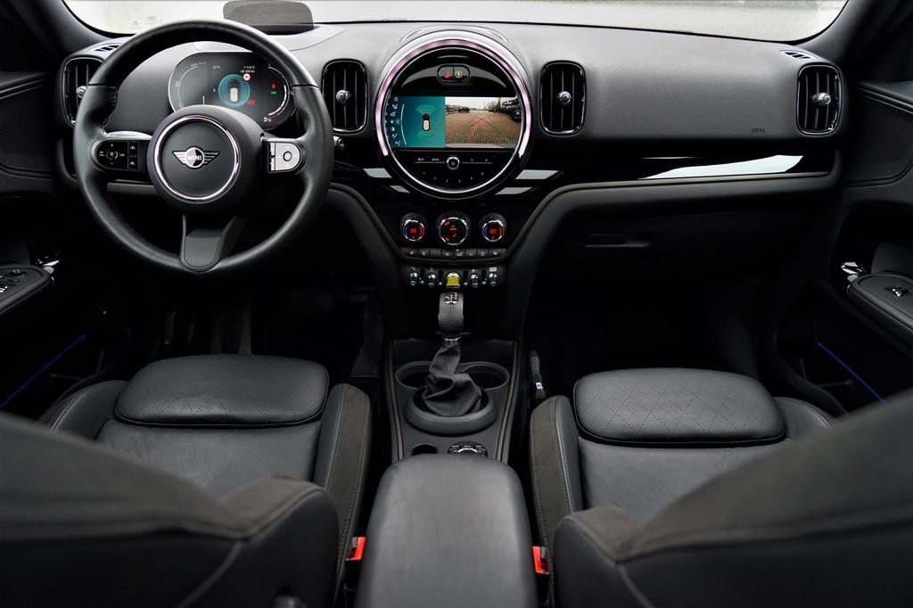 MINI Countryman 1.5 Cooper S E ALL4 Pano Leer Camera Head-up, Automaat, Automatische klimaatregeling, Gebruikt, Zwart