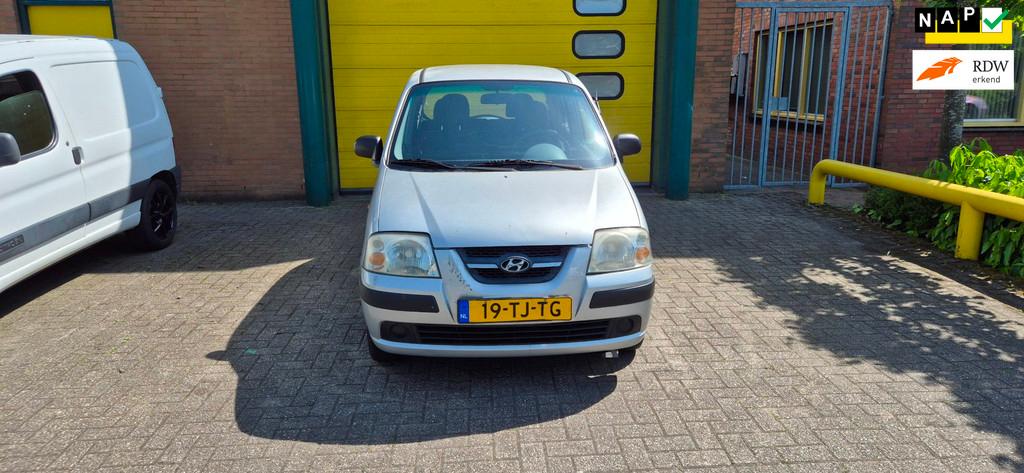 Hyundai Atos 1.1i Active Young, Voorwielaandrijving, Stof, 31 €/maand, 4 cilinders