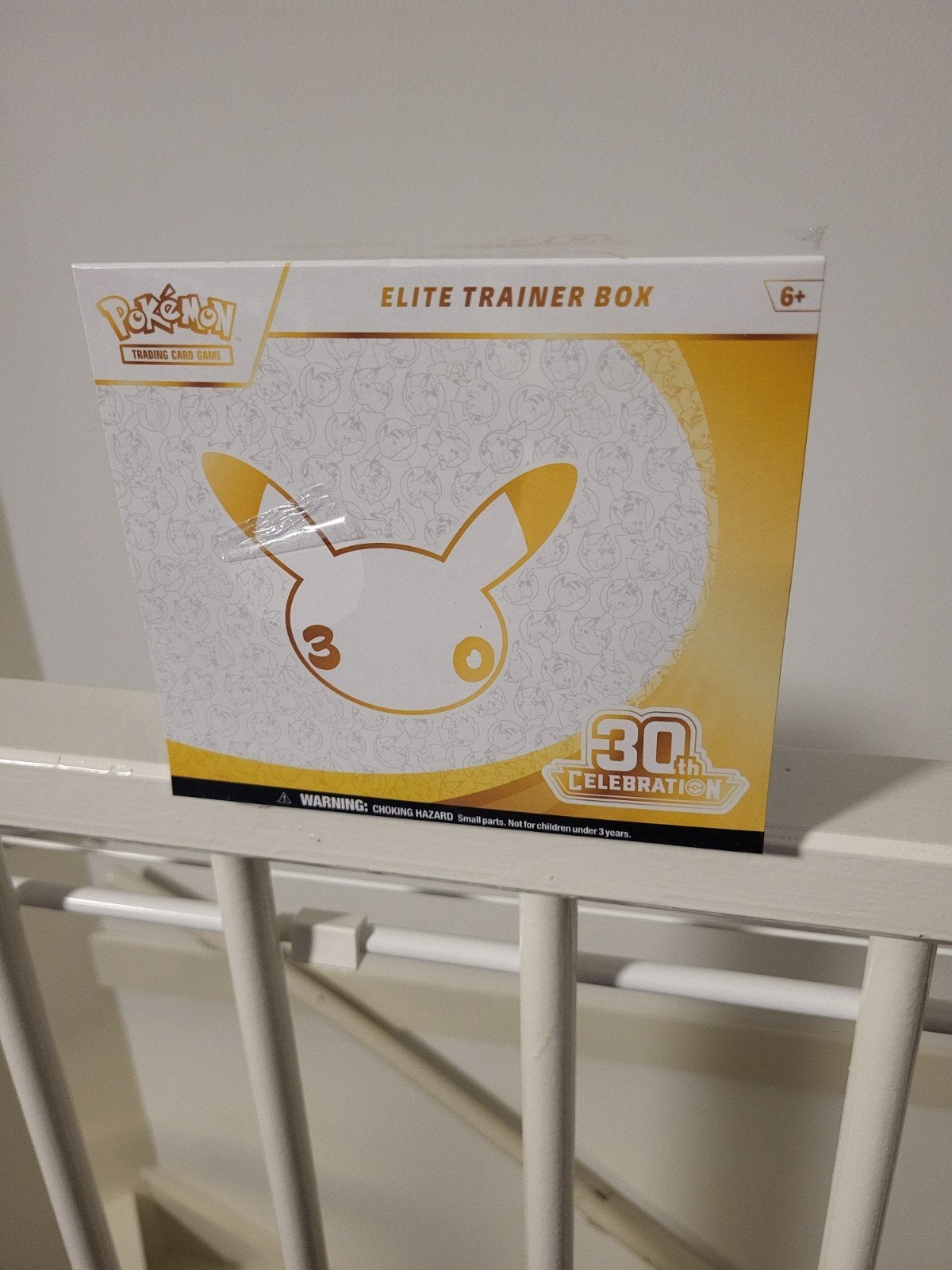 30th Celebration Elite Trainer Box Sealschade, Ophalen of Verzenden, Nieuw