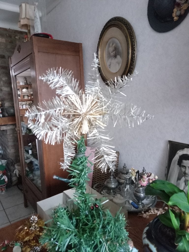 zilver kleurige tinsel piek houder is gedraaid draad, Ophalen of Verzenden, Gebruikt