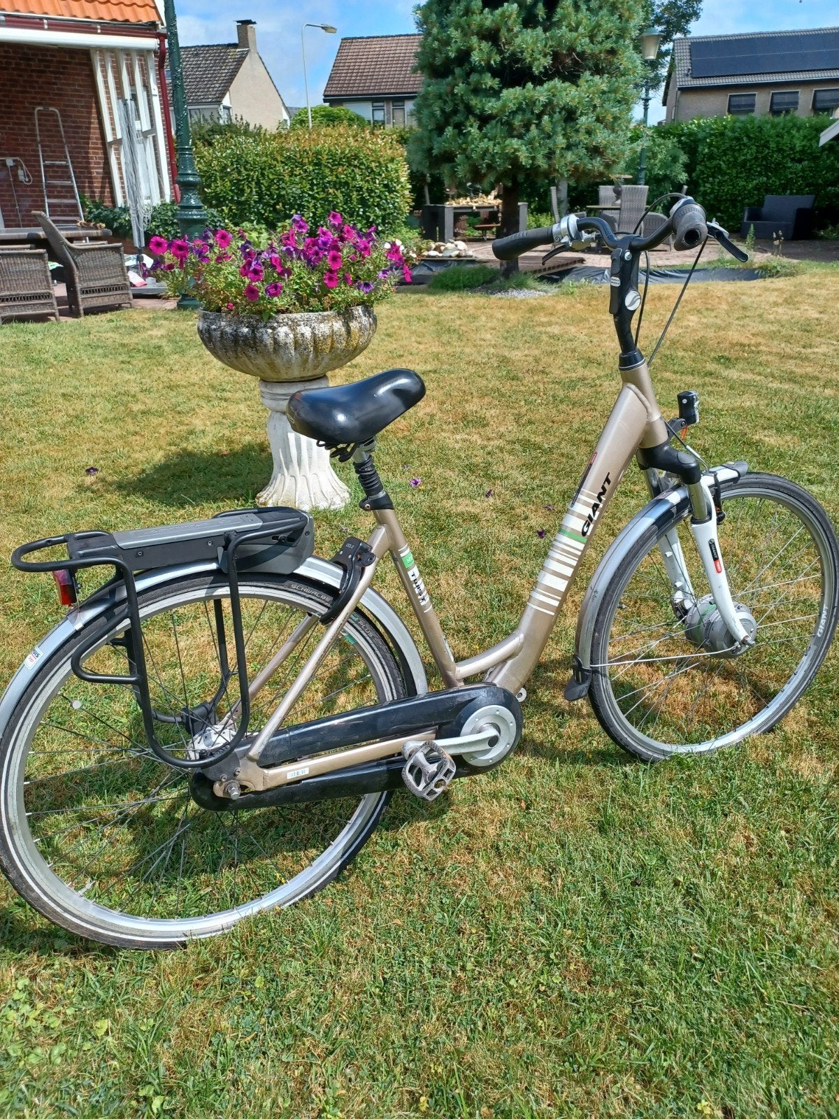GIANT TWIST 28INCH..  top fiets, Ophalen, Zo goed als nieuw, Giant, Versnellingen