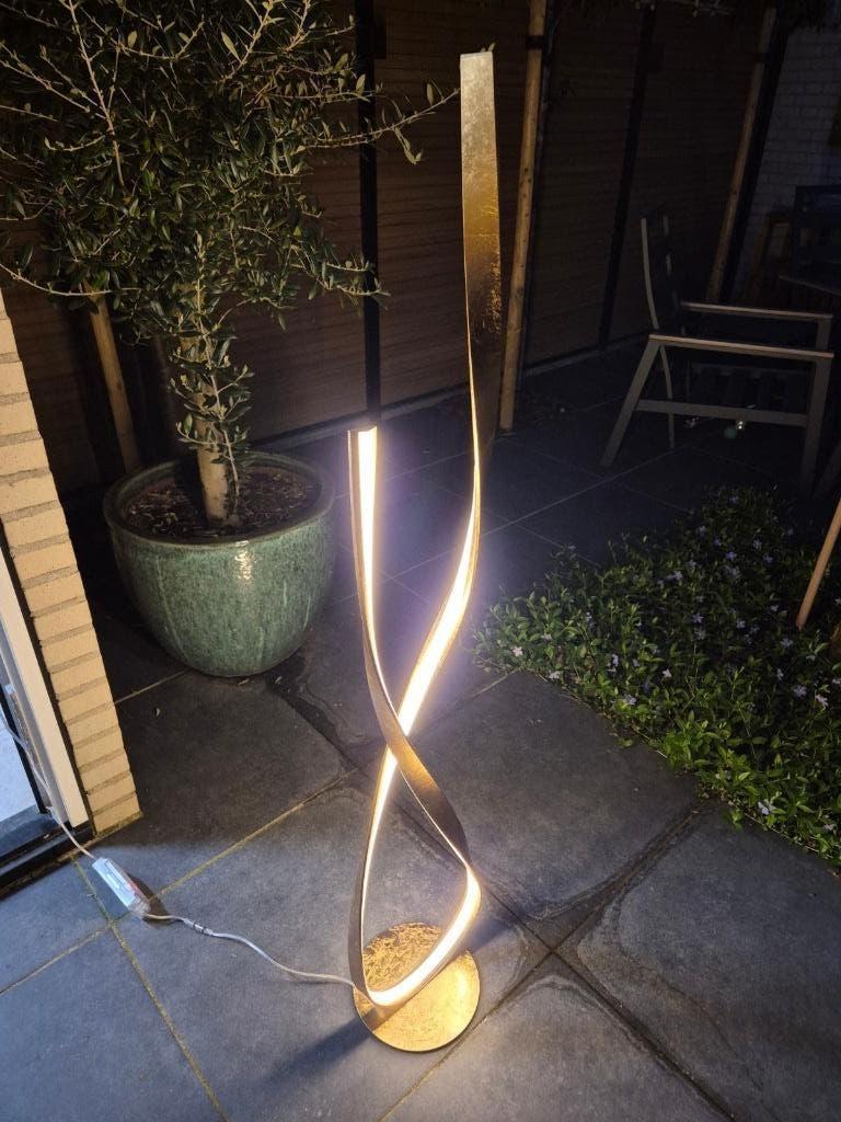 Staande lamp, Huis en Inrichting, Lampen | Vloerlampen, Ophalen, 100 tot 150 cm, Nieuw, Metaal