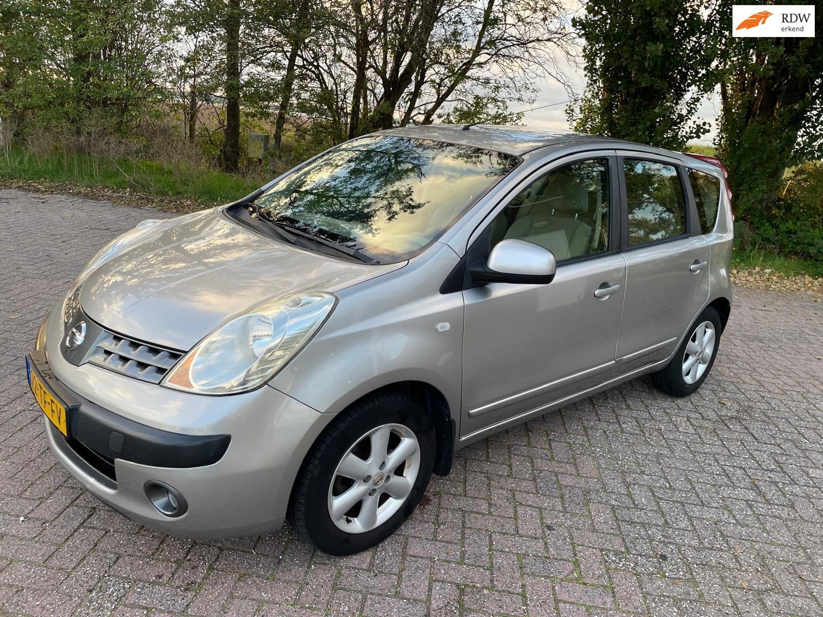 Nissan Note 1.6 First Note AUTOMAAT, Auto's, Dealer onderhouden, Gebruikt, 750 kg, 4 cilinders