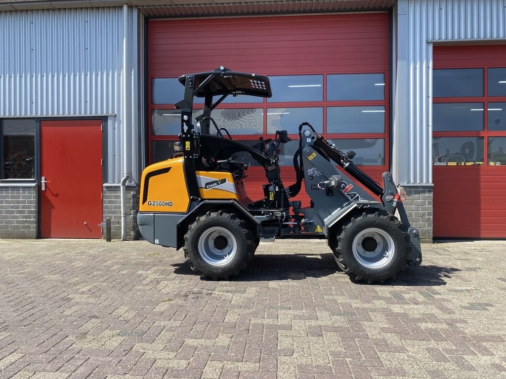Giant G2500 HD, Graaflaadcombinatie