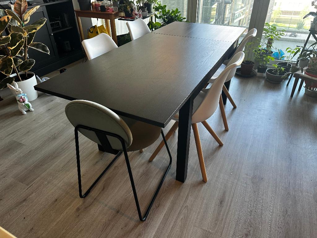 IKEA Extendable Dining Table – Dark Wood – 4 to 6 Seats, Ophalen, Gebruikt, 50 tot 100 cm, Vijf personen of meer