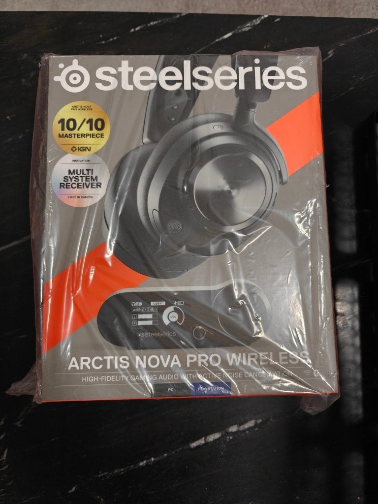 SteelSeries Arctis Nova Pro Wireless — Nieuw & geseald, Computers en Software, Nieuw, Ophalen of Verzenden, Draadloos, Over-ear