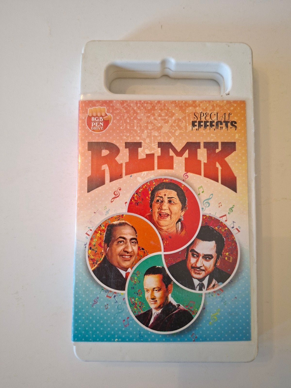 RLMK: Rafi Lata Mukesh Kishor 1100 Liedjes USB-stick, Ophalen of Verzenden, Nieuw in verpakking, Verzamelalbum, Inclusief doosje