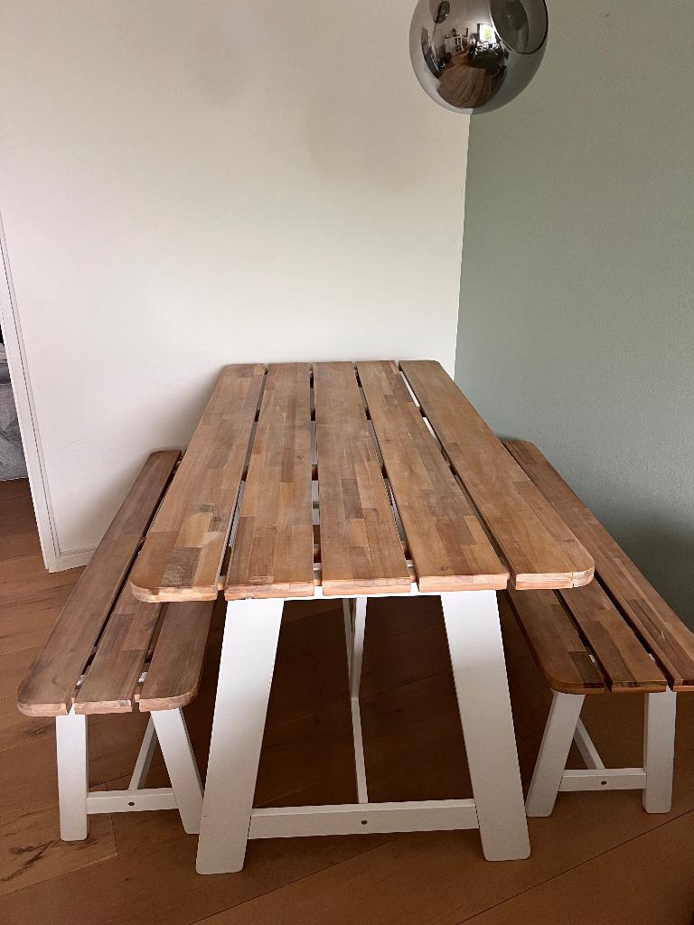 Houten buitentafel met 2 losse bankjes, Ophalen, Zo goed als nieuw, Rechthoekig, Hout