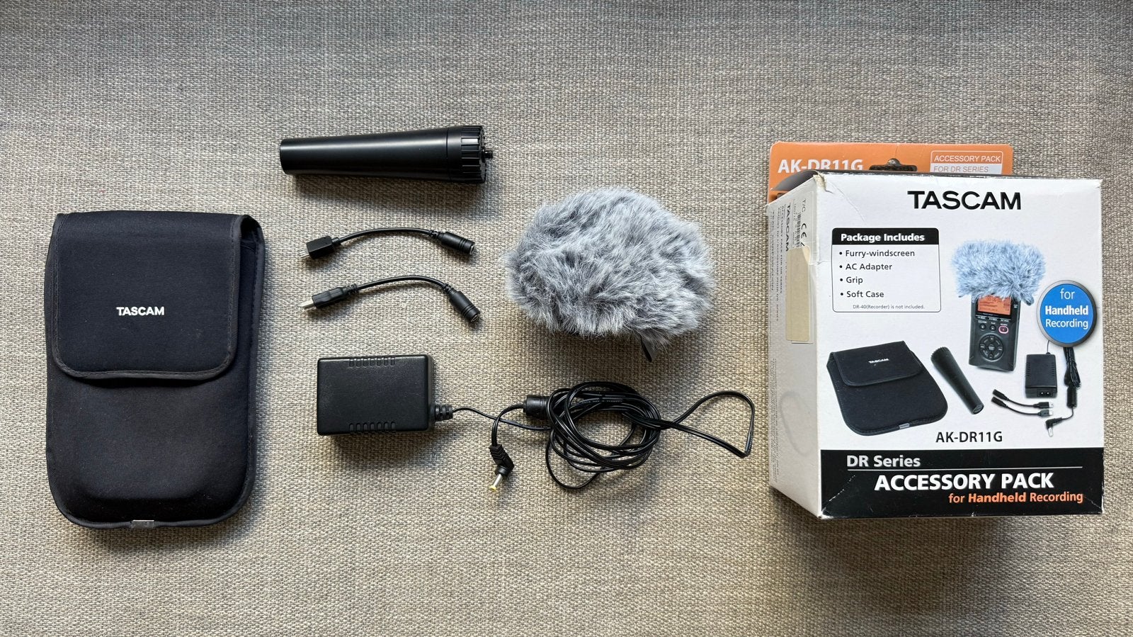 Tascam DR-40 Linear PCM Recorder met accessoires, Ophalen of Verzenden, Bandrecorder