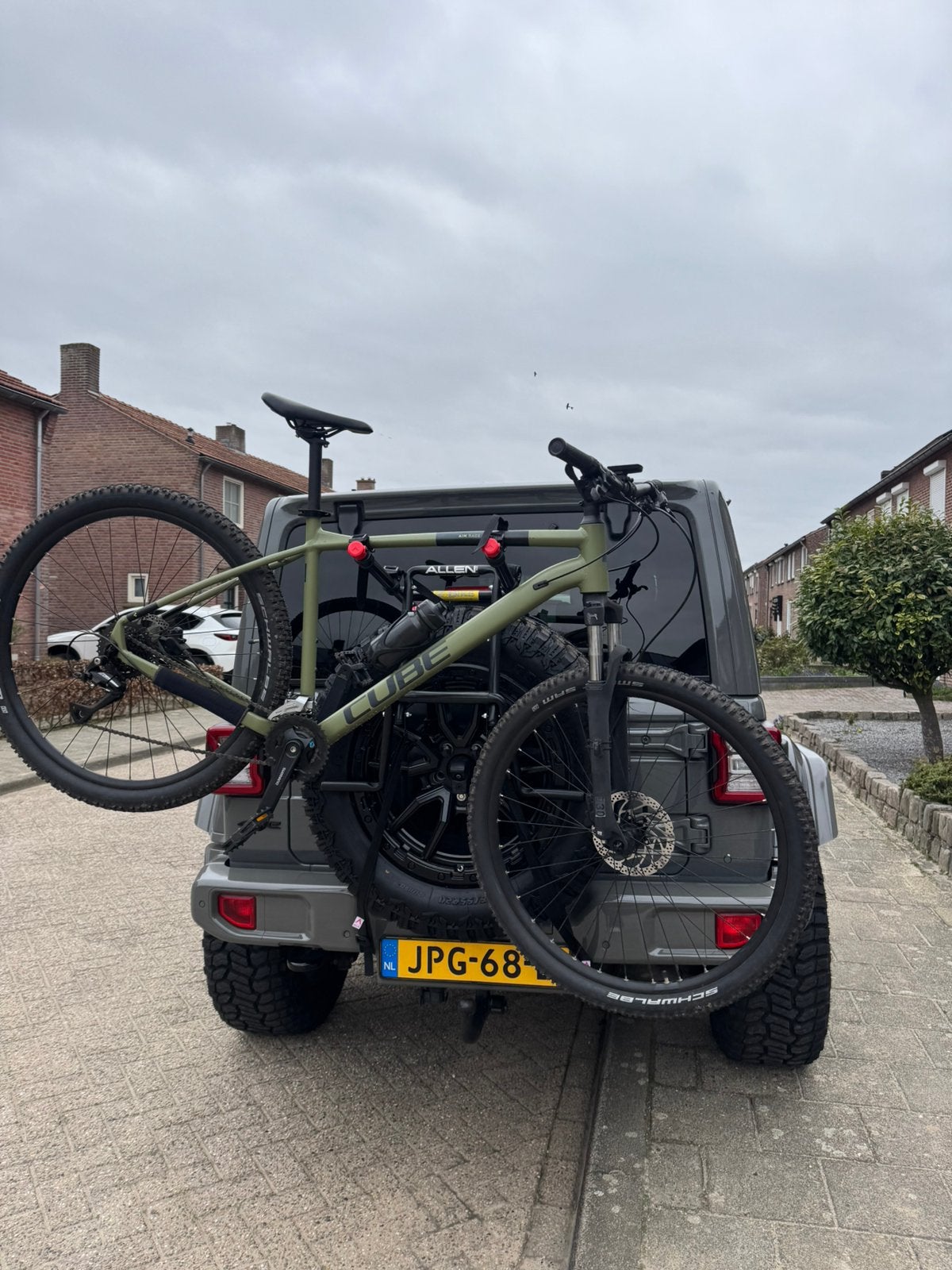 Fietsendrager reserve wiel . Jeep wrangler/Landrover, Ophalen of Verzenden, Zo goed als nieuw
