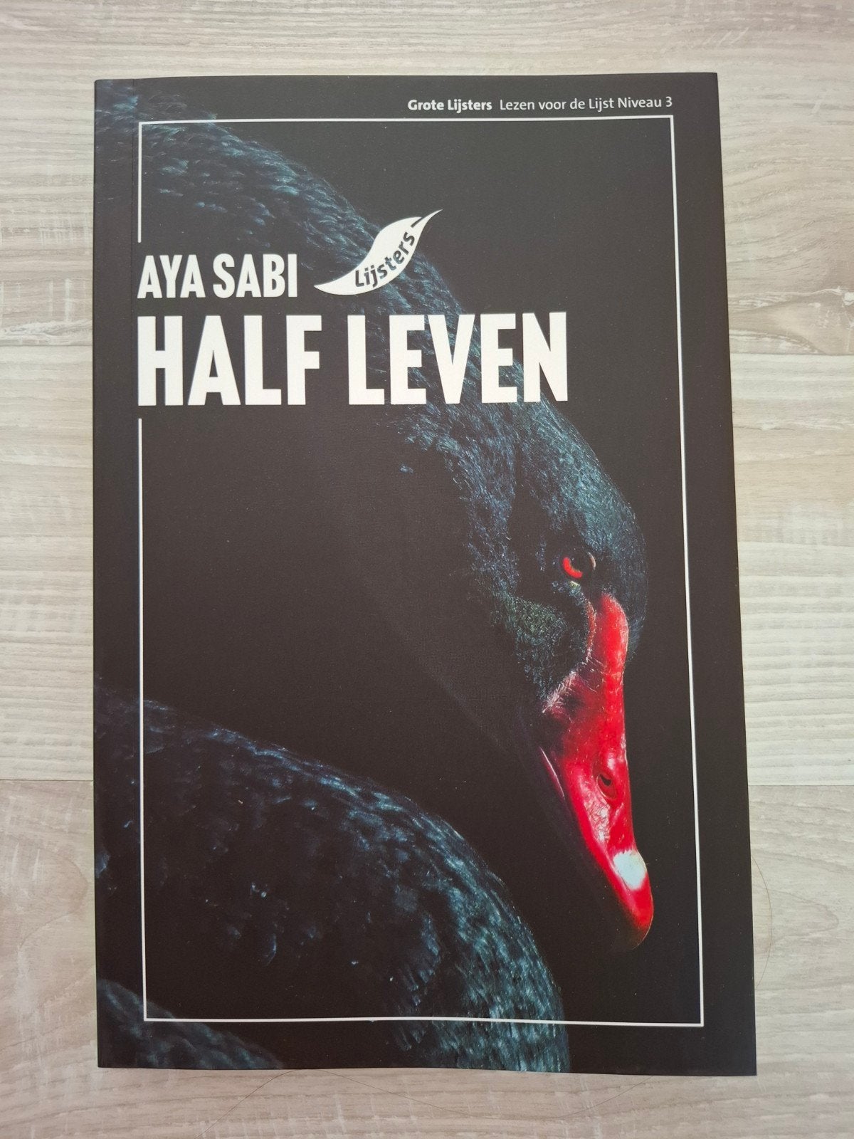 Aya Sabi - Half Leven (Grote Lijsters), Ophalen of Verzenden, Nieuw, Aya Sabi, Nederland