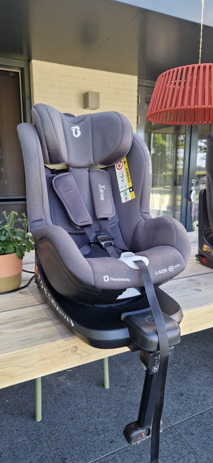 Titanium Baby xDrive i-Size Autostoel (0-18kg) - Draaibaar, Kinderen en Baby's, Autostoeltjes, Verstelbare rugleuning, Gebruikt