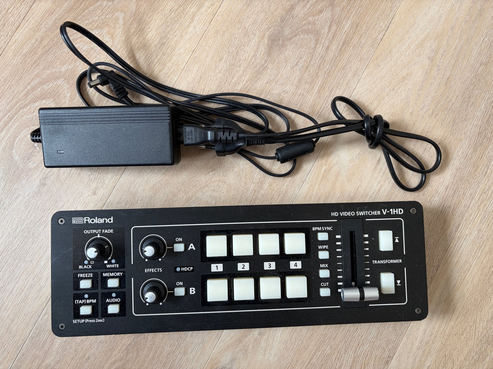 Roland V-1HD HD Video Switcher, Audio, Tv en Foto, Professionele Audio-, Tv- en Video-apparatuur, Ophalen of Verzenden, Gebruikt