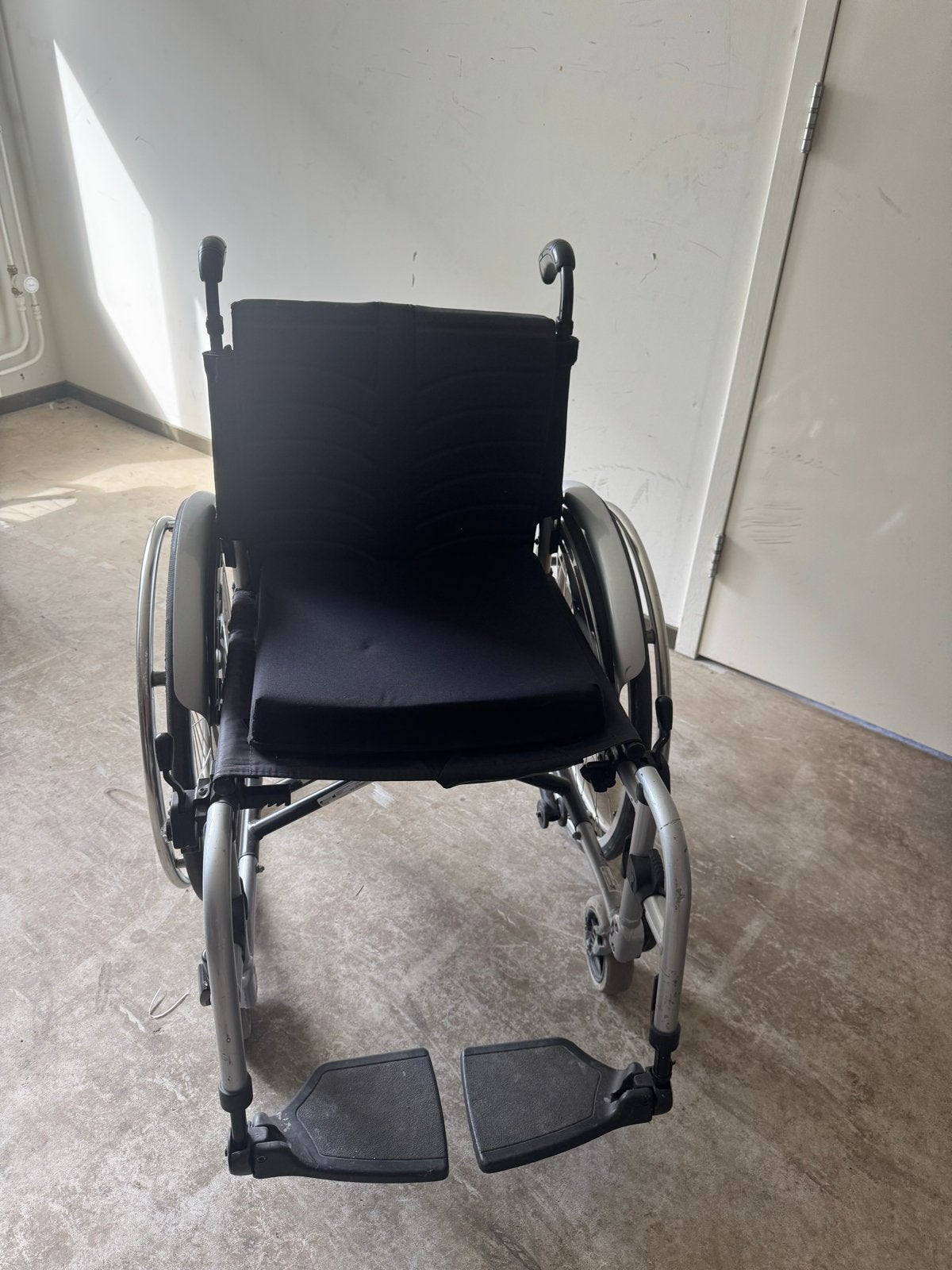 Handbewogen, inklapbare rolstoel, Ophalen, Inklapbaar, Gebruikt, Handbewogen rolstoel