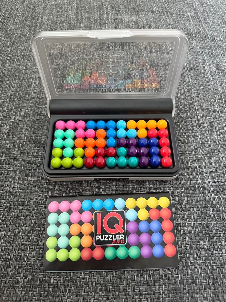 IQ Puzzler Pro SmartGames Puzzelspel, Ophalen of Verzenden, Zo goed als nieuw, Zwart