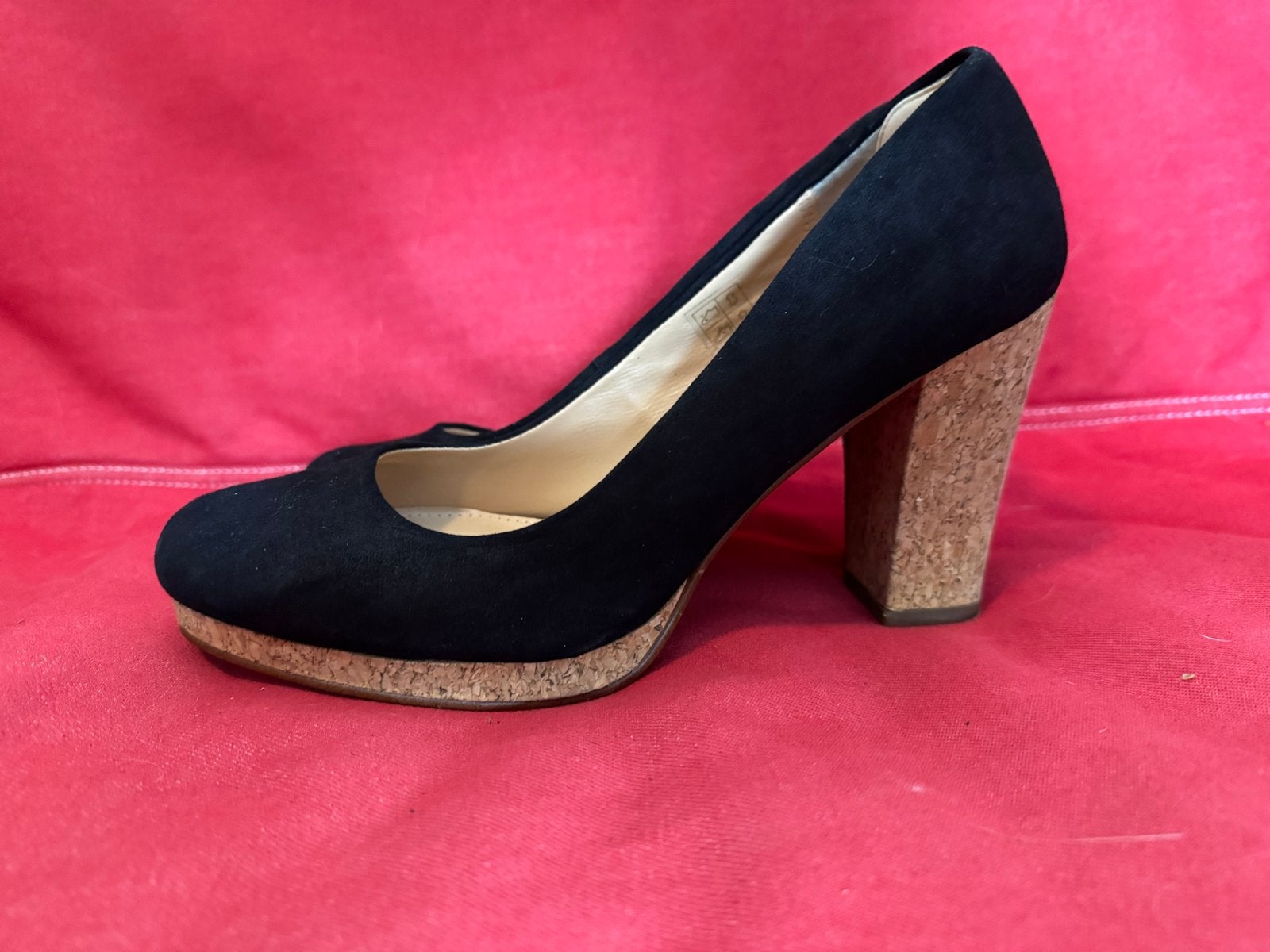 Manfield Suède Pumps Zwart met Kurk Hak Maat 41, Pumps, Zwart, Ophalen of Verzenden, Zo goed als nieuw