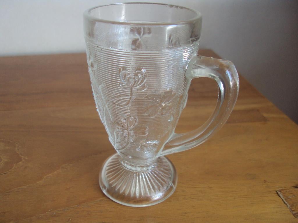 Persglazen beker/glas Wilhelmina, Antiek en Kunst, Antiek | Glas en Kristal, Verzenden