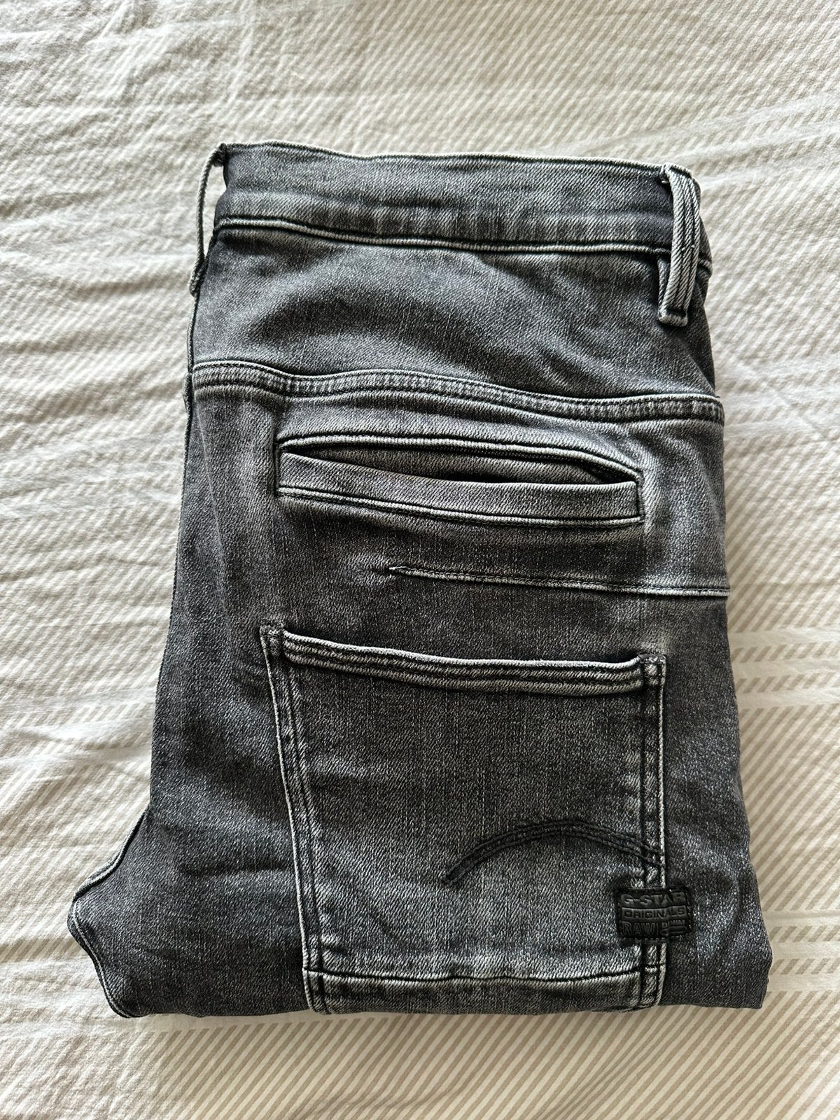 G-Star D-Staq 3D Slim jeans Mt 31-32 grijs, Ophalen of Verzenden, Zo goed als nieuw, Grijs, Overige jeansmaten