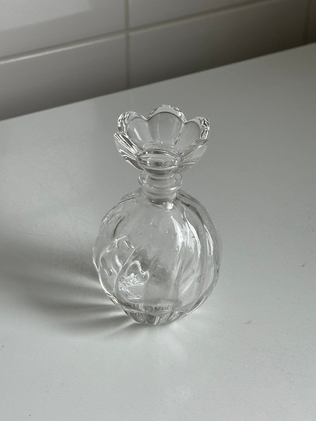 Glazen parfum flesje, Ophalen of Verzenden