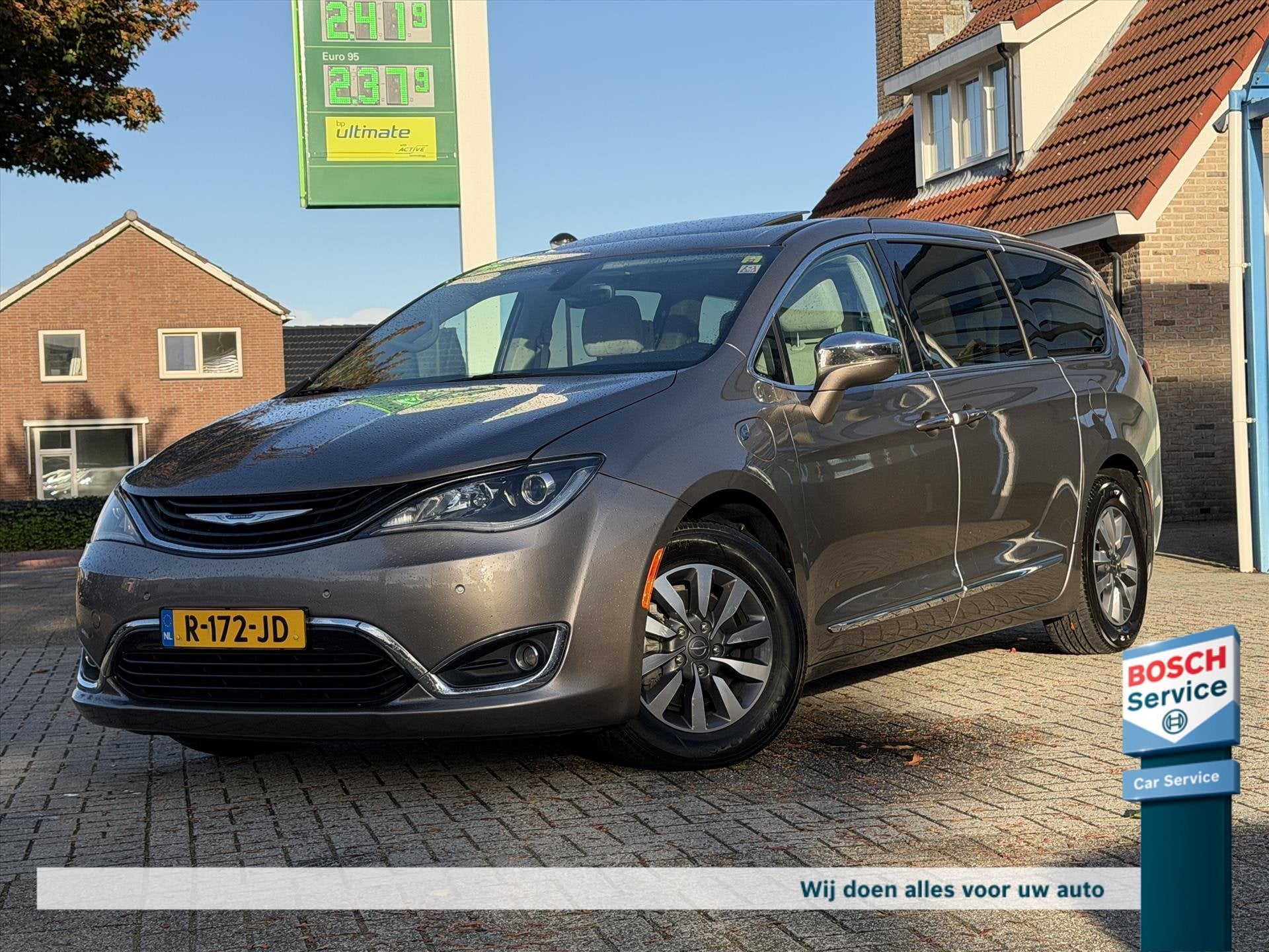Chrysler Pacifica 3.6 V6 Hybrid Limited / Pano / 7 Persoons, Auto's, Automaat, 450 kg, Gebruikt, Bruin